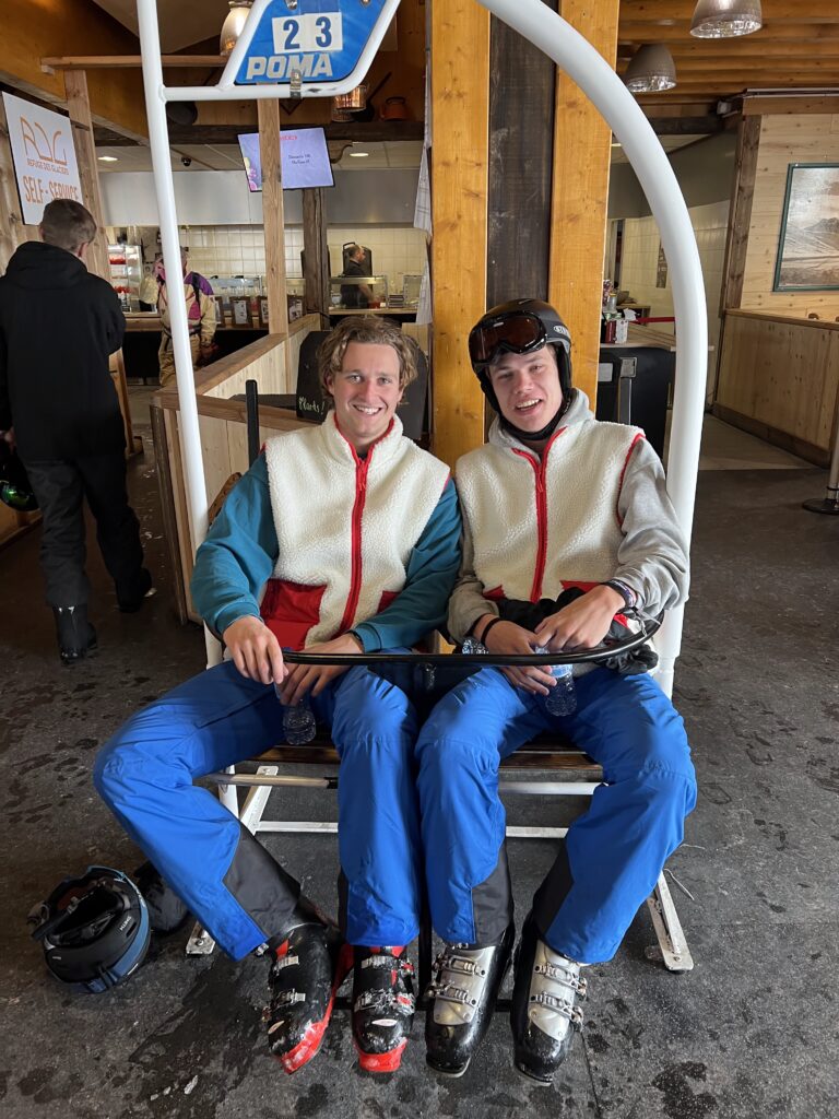 0C0594A8-0F6C-45F9-A6D6-350A7E0CFEA1