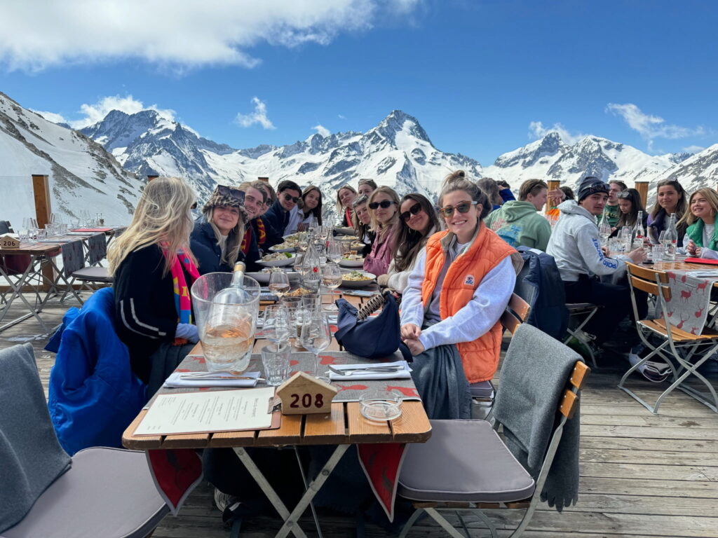 4CE69C24-612F-44B3-8C37-168076683E89