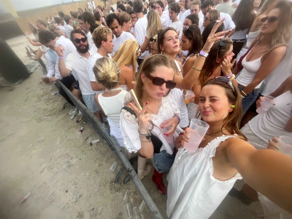 1753798977547-k2vldtb59r_2_11zon